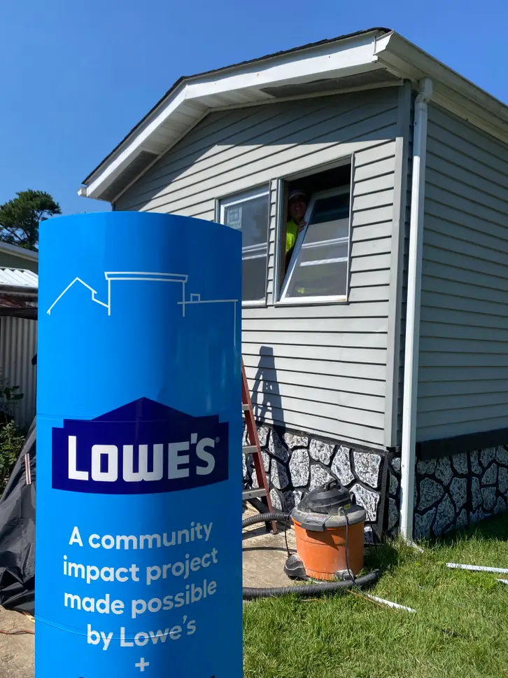 Lowe's grants 50,000 Northern Ocean Habitat for Humanity